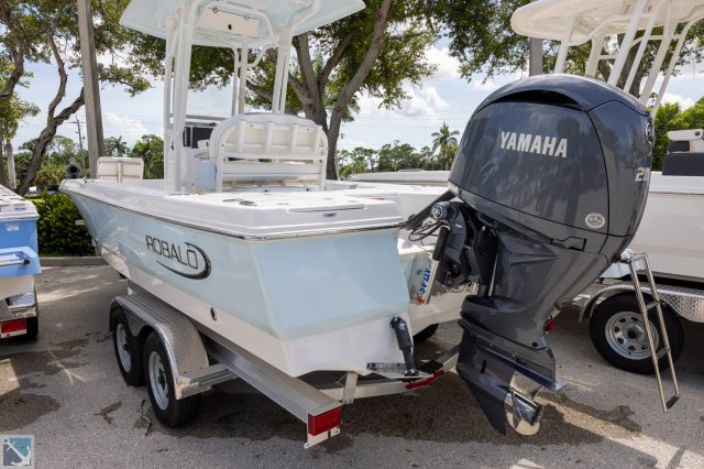 New 2024 Robalo for sale